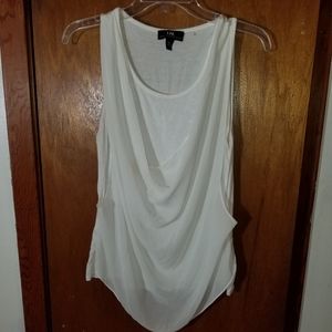 IN San Francisco medium sleeveless shirt
